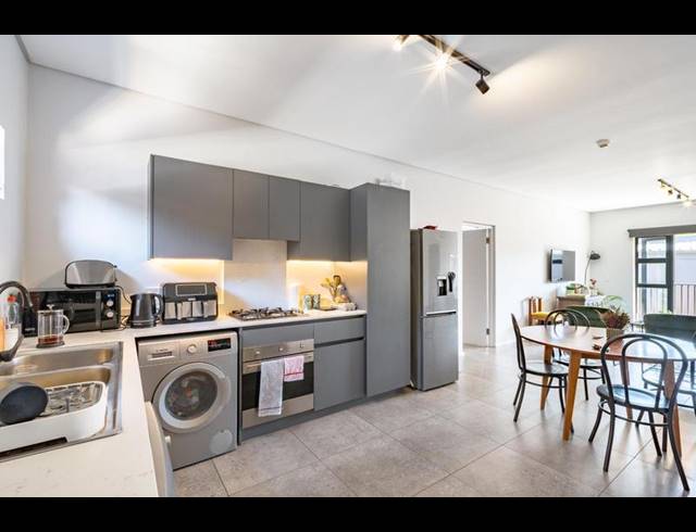 2 BEDROOM PROPERTY TO RENT IN HYDE PARK